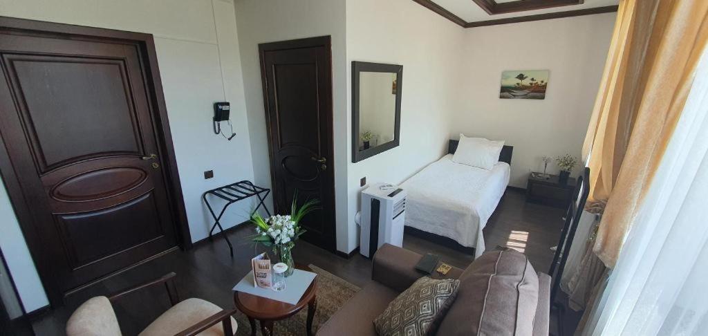 Hotel Krez Kyzylorda Luaran gambar