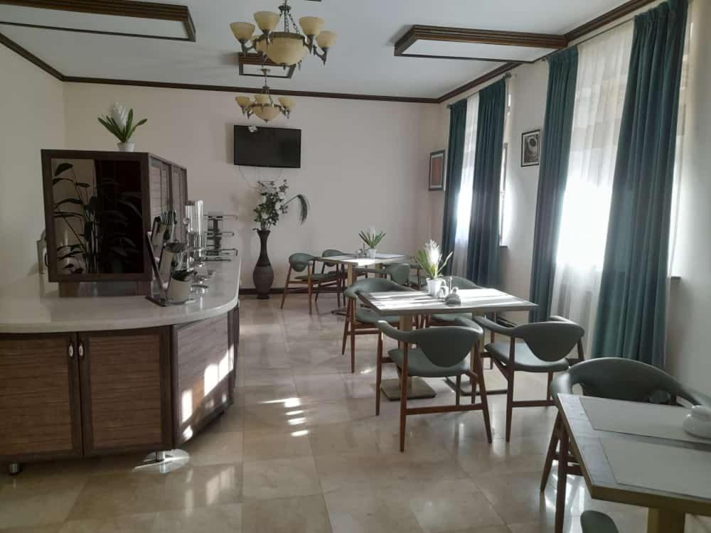 Hotel Krez Kyzylorda Luaran gambar